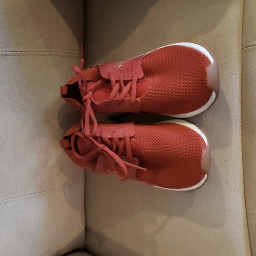 U.S.‎ POLO ASSN. BRAND SNEAKERS SIZE 7.5